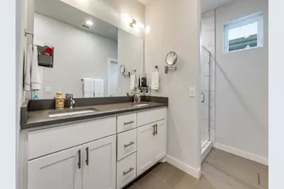 1052 Gallivant Lane, Dallas, TX 75218 - Photo 18