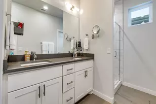 1052 Gallivant Ln, Dallas, TX 75218 - Photo 18