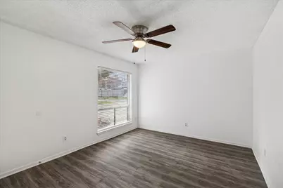 328 Heirloom Drive, Fort Worth, TX 76134 - Photo 12