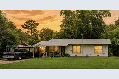 817 Cranford Street, Sulphur Springs, TX 75482 - Photo 2