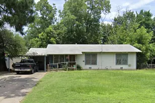 817 Cranford St, Sulphur Springs, TX 75482 - Photo 6