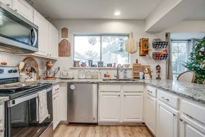 5221 Grand Mesa Drive, Fort Worth, TX 76137 - Photo 14