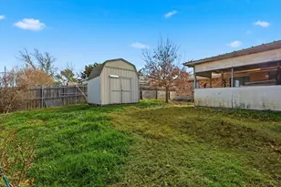 1519 Rocky Point Dr, Lewisville, TX 75077 - Photo 18