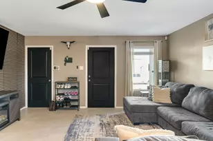 14164 Danesdale Dr, Pilot Point, TX 76258 - Photo 8