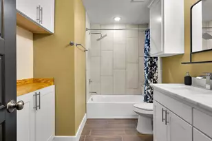 2721 Beechwood St, Granbury, TX 76048 - Photo 16