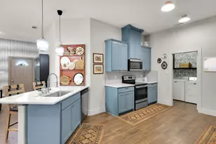 2721 Beechwood St, Granbury, TX 76048 - Photo 10