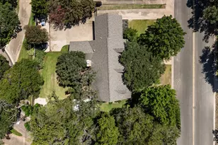 809 Woodland W Dr, Woodway, TX 76712 - Photo 26