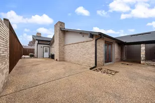 12330 Cedar Bend Dr, Dallas, TX 75244 - Photo 2