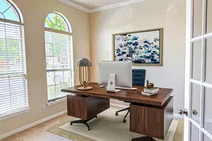 2619 Cove Dr, Grand Prairie, TX 75054 - Photo 4