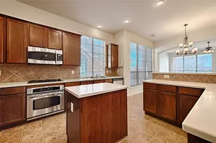 2619 Cove Dr, Grand Prairie, TX 75054 - Photo 8