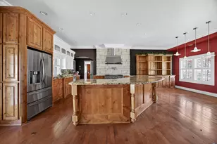 310 Oakhill Dr, Keene, TX 76059 - Photo 12