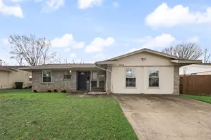 2414 Sparling Way Dr, Carrollton, TX 75006 - Photo 2