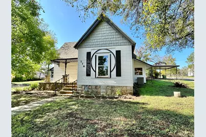 716 N Mesquite Street, Hico, TX 76457 - Photo 1