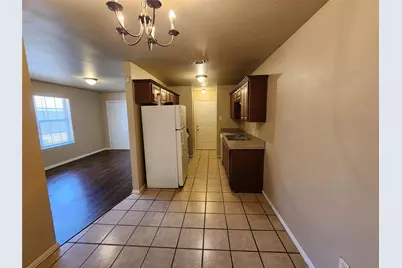 939 Baker Street, Fort Worth, TX 76104 - Photo 4