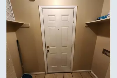 939 Baker Street, Fort Worth, TX 76104 - Photo 8