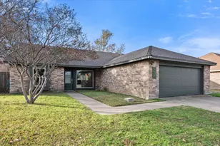 2016 Spicewood Rd, Bedford, TX 76021 - Photo 6