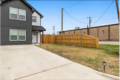 1620 Flint Avenue #B, Waco, TX 76706 - Photo 2