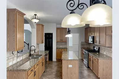 7850 Greenvalley Lane, Frisco, TX 75033 - Photo 16