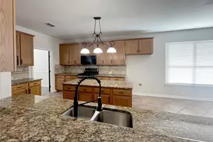 7850 Greenvalley Ln, Frisco, TX 75033 - Photo 4