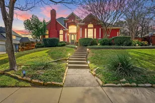 2817 Kingswood Dr, Grapevine, TX 76051 - Photo 6