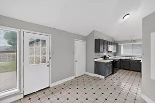 1634 Sunswept Terrace, Lewisville, TX 75077 - Photo 10