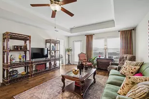 207 Mariposa Ln, Frisco, TX 75036 - Photo 10