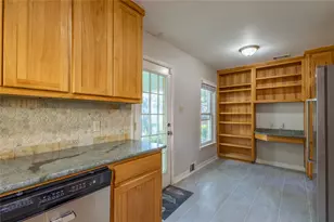 6165 Ravendale Ln, Dallas, TX 75214 - Photo 16