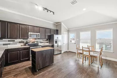 441 E Wishbone Lane, Fort Worth, TX 76052 - Photo 8