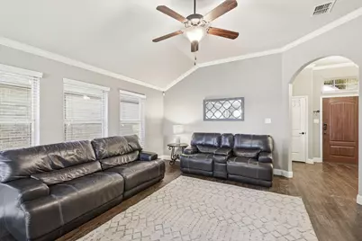 441 E Wishbone Lane, Fort Worth, TX 76052 - Photo 6