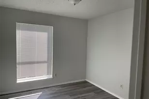 2921 Village Crest Cir, Garland, TX 75044 - Photo 8