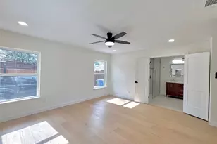 9920 Greenfield Dr, Dallas, TX 75238 - Photo 10