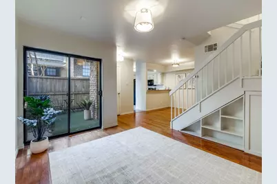 5200 Martel Avenue #9B, Dallas, TX 75206 - Photo 4