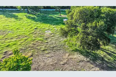 708A W Howell Street, Saint Jo, TX 76265 - Photo 4