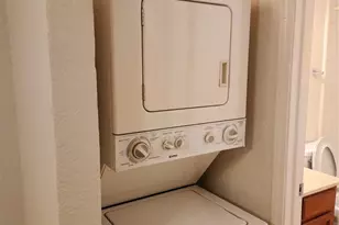 9813 Walnut St, Dallas, TX 75243 - Photo 14