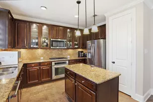 6736 Marbella, Irving, TX 75039 - Photo 14