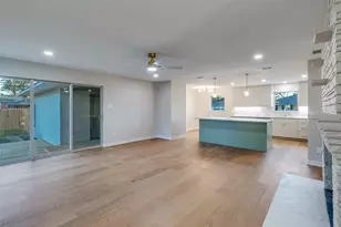 7006 Town N Dr, Dallas, TX 75231 - Photo 8