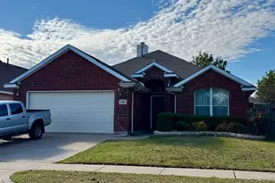 6718 Hillgreen Dr, Arlington, TX 76002 - Photo 2