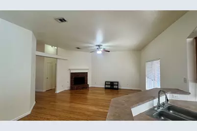 6718 Hillgreen Drive, Arlington, TX 76002 - Photo 4