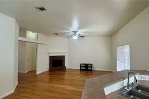 6718 Hillgreen Dr, Arlington, TX 76002 - Photo 4