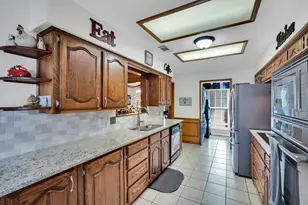 609 Shallow Creek Dr, Oak Leaf, TX 75154 - Photo 10