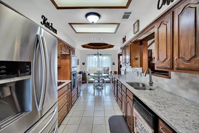 609 Shallow Creek Drive, Oak Leaf, TX 75154 - Photo 12