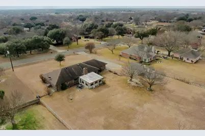 609 Shallow Creek Drive, Oak Leaf, TX 75154 - Photo 36