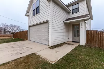 205 Kimbell Street, Mesquite, TX 75149 - Photo 2