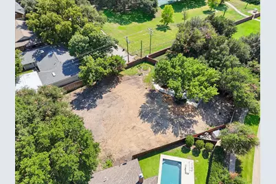 2889 Oakbriar Trail, Fort Worth, TX 76109 - Photo 4