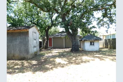 714 N Ruddell Street, Denton, TX 76209 - Photo 20