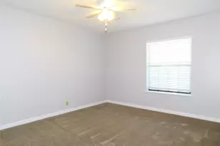 714 N Ruddell St, Denton, TX 76209 - Photo 10