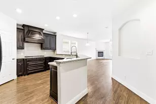 5649 Salt Springs Dr, Fort Worth, TX 76179 - Photo 8