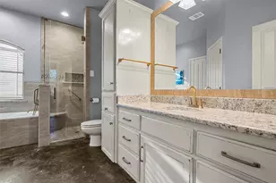 207 Cresthill Cir, Valley Mills, TX 76689 - Photo 10