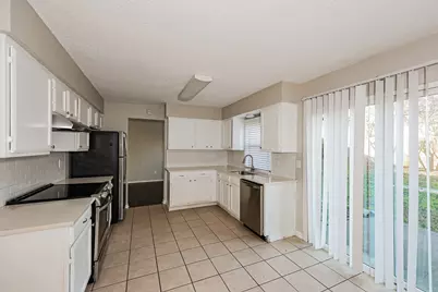 309 Deacon Drive, Euless, TX 76039 - Photo 6