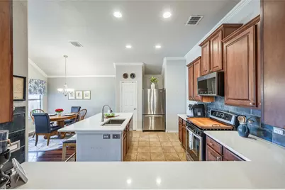 15625 Gatehouse Drive, Fort Worth, TX 76262 - Photo 14